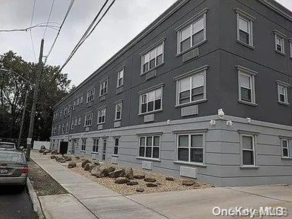 3530 Mickle Avenue Bronx NY 10469