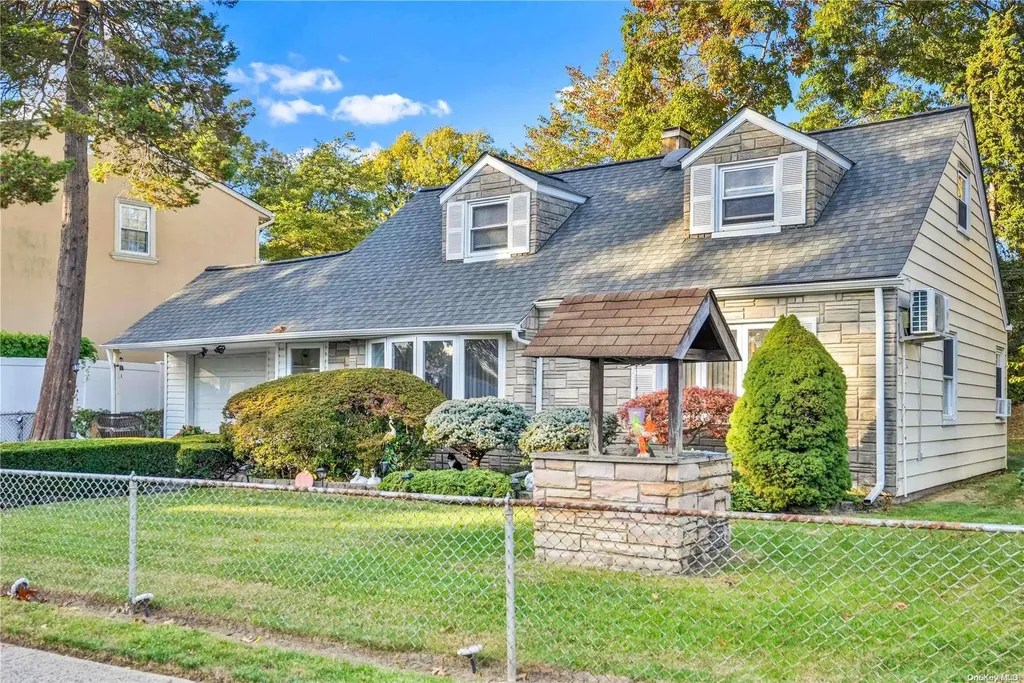 1260 Bretton Road Valley Stream NY 11580