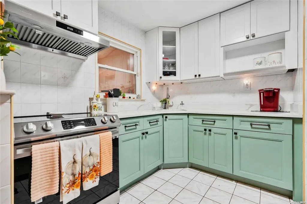 1260 Bretton Road Valley Stream NY 11580