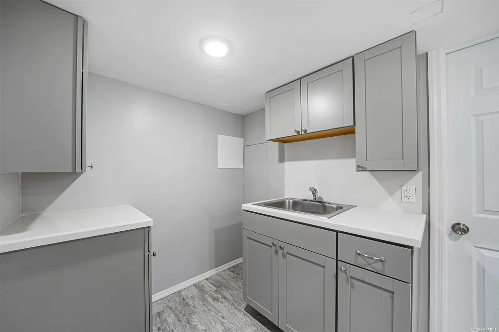 26 Benjamin Street Bay Shore NY 11706
