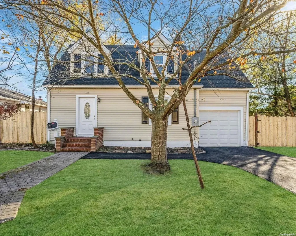 26 Benjamin Street Bay Shore NY 11706