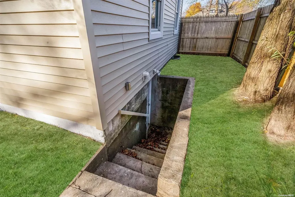 26 Benjamin Street Bay Shore NY 11706