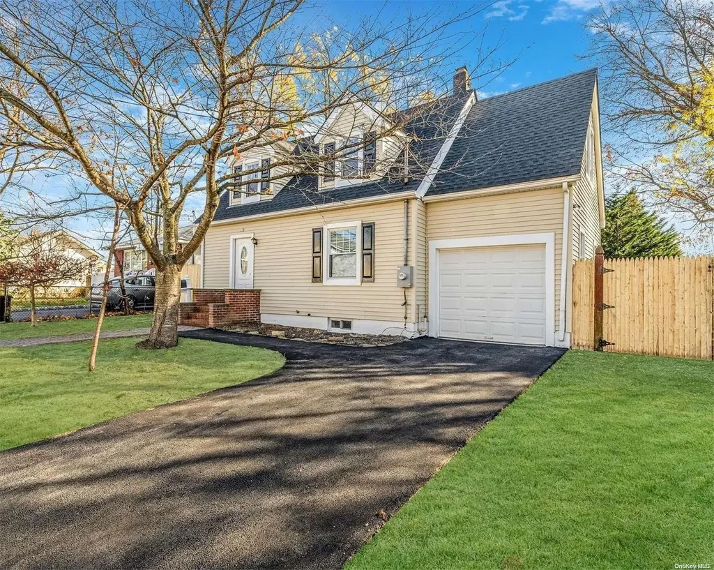26 Benjamin Street Bay Shore NY 11706