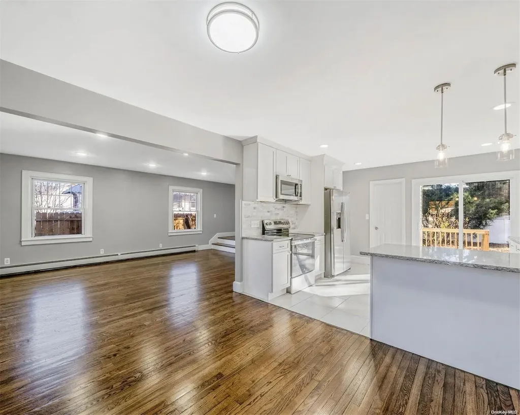 26 Benjamin Street Bay Shore NY 11706