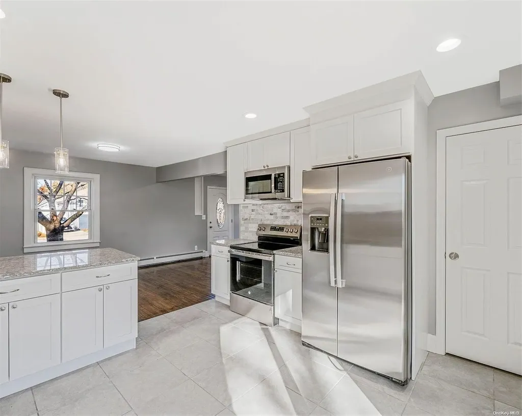 26 Benjamin Street Bay Shore NY 11706