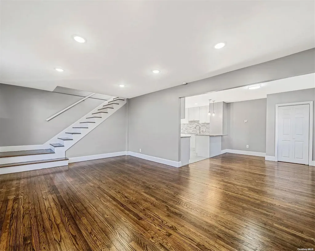 26 Benjamin Street Bay Shore NY 11706