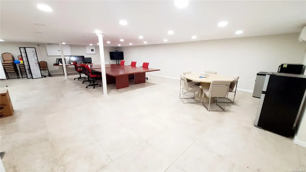 271 Central Avenue Bethpage NY 11714
