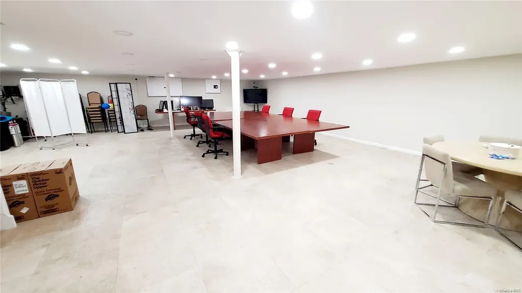 271 Central Avenue Bethpage NY 11714