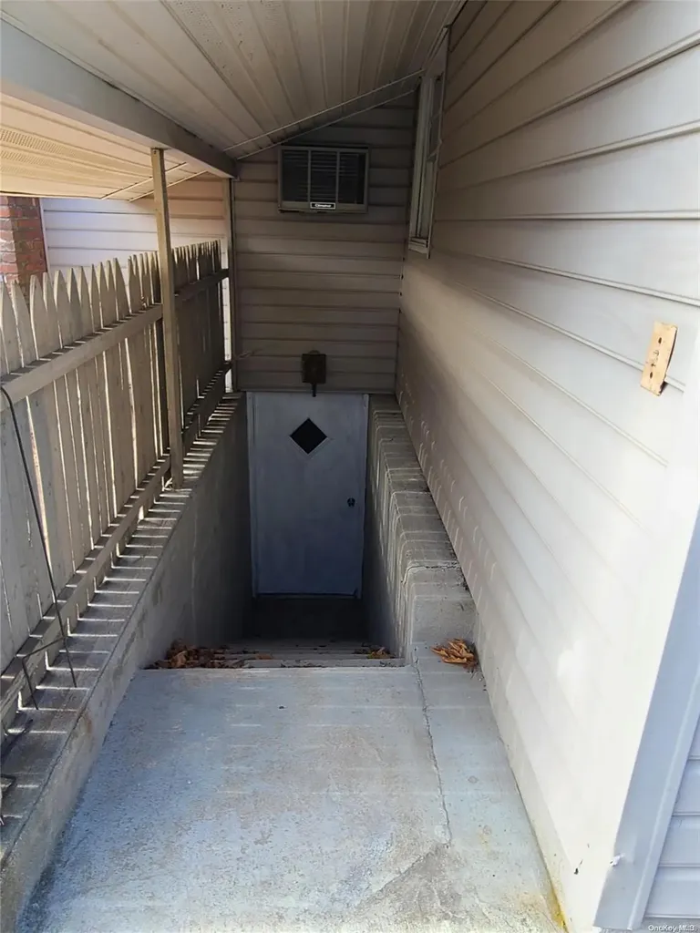 407 Herzel Boulevard West Babylon NY 11704