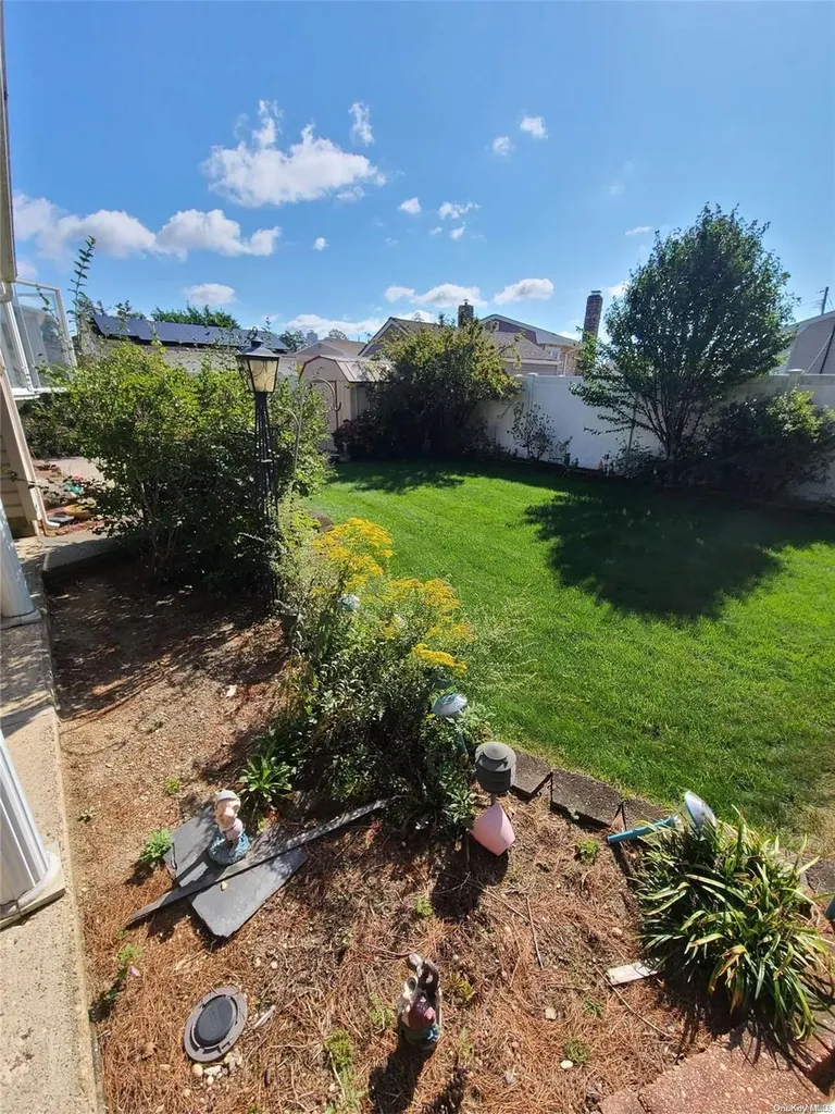 407 Herzel Boulevard West Babylon NY 11704
