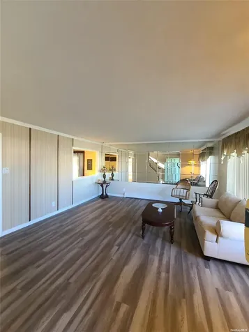 407 Herzel Boulevard West Babylon NY 11704