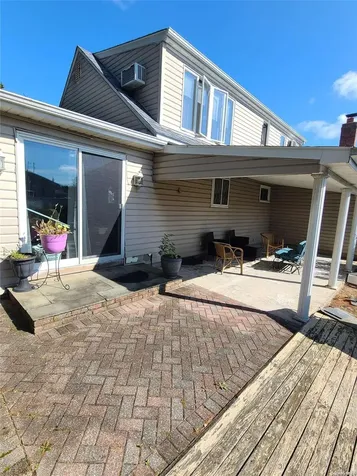 407 Herzel Boulevard West Babylon NY 11704