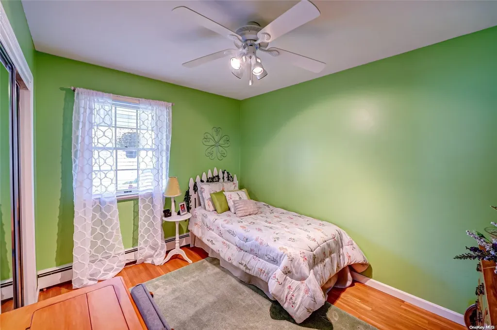 6 Cinderella Lane Saint James NY 11780