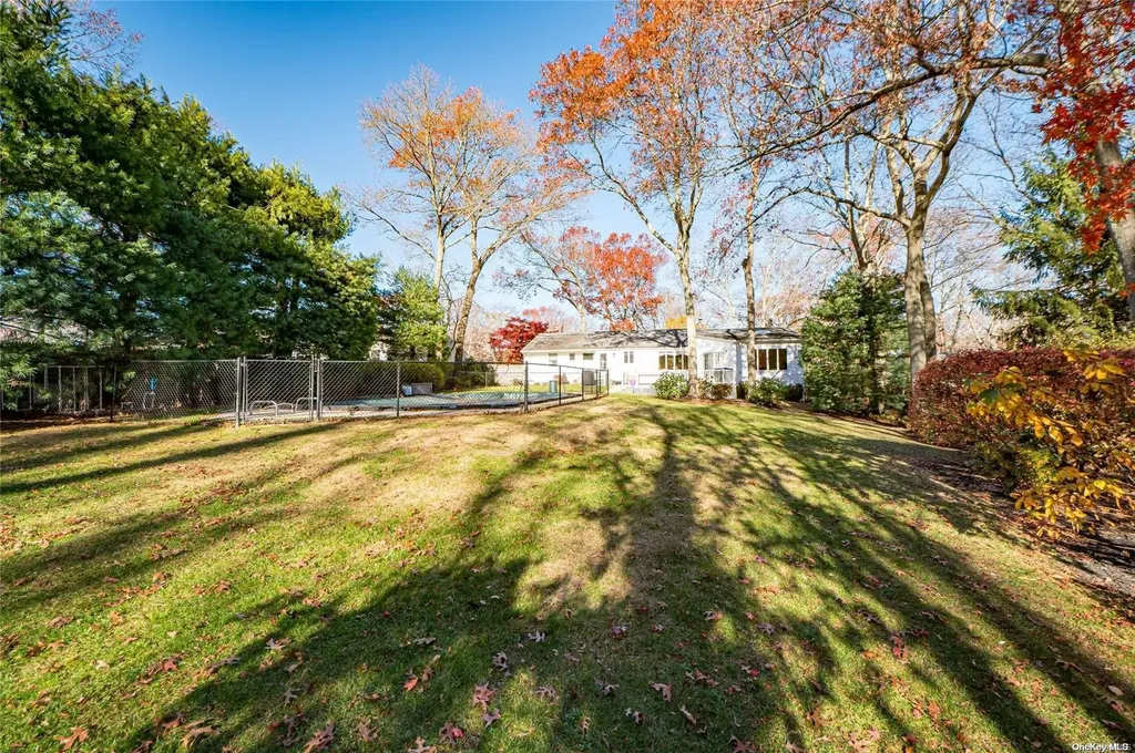 6 Cinderella Lane Saint James NY 11780