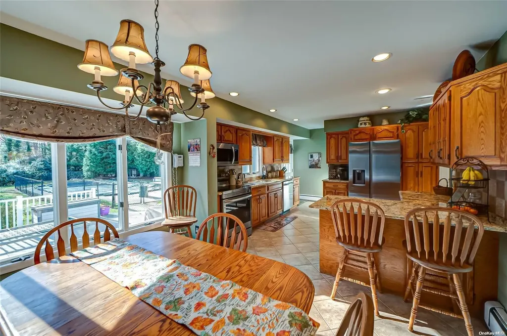 6 Cinderella Lane Saint James NY 11780