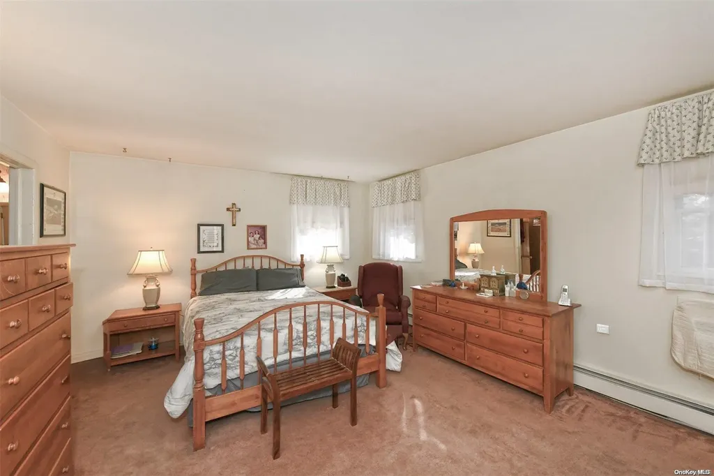 3 Robin Lane Huntington NY 11743