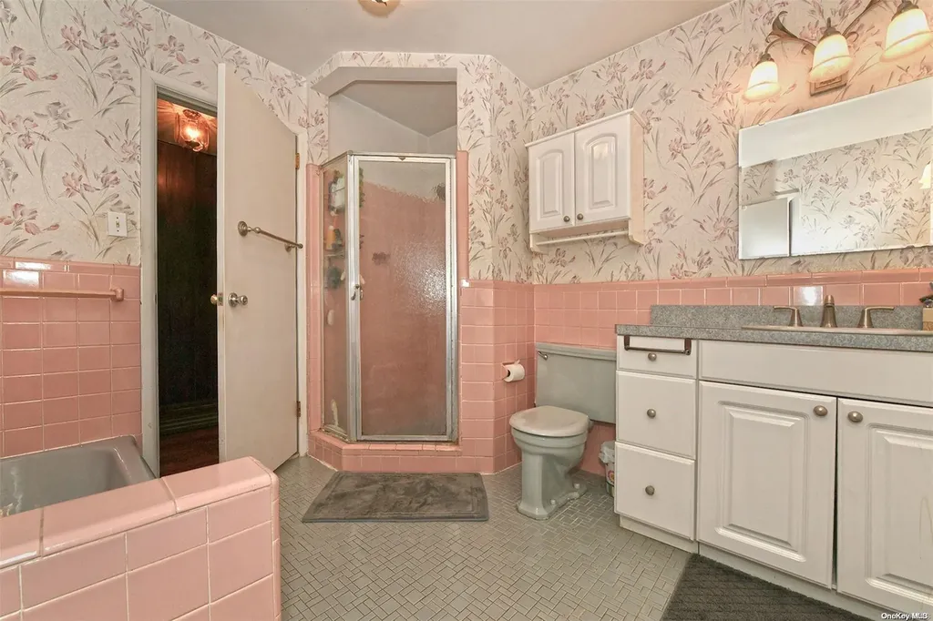 3 Robin Lane Huntington NY 11743