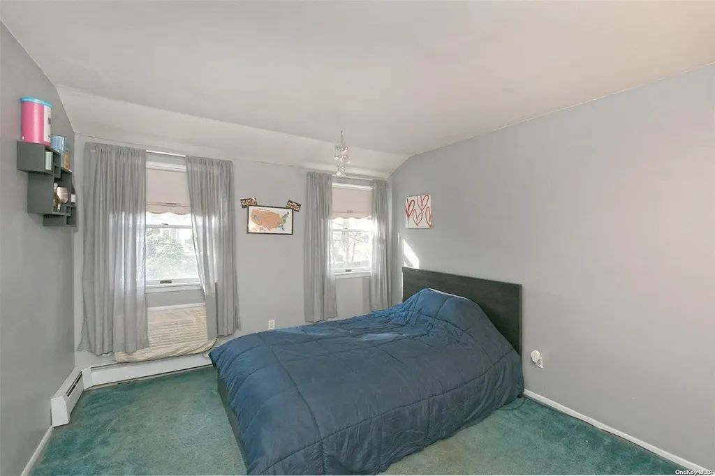 3 Robin Lane Huntington NY 11743