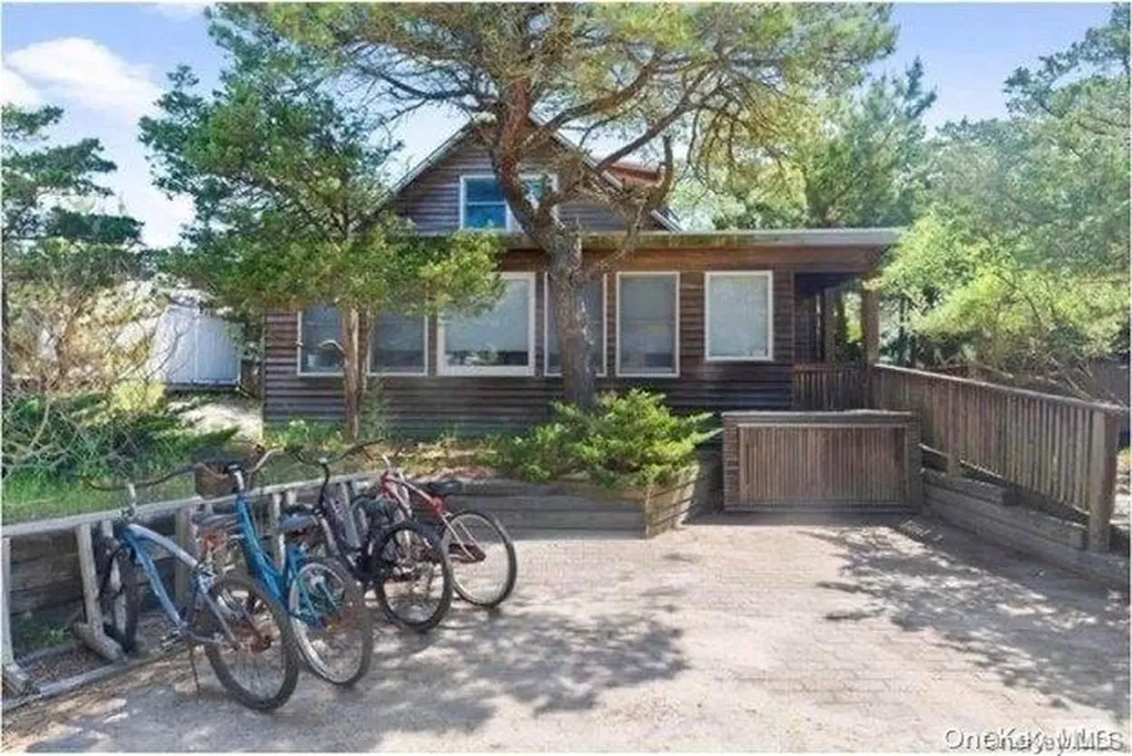 415 Dehnhoff Walk Ocean Beach NY 11770