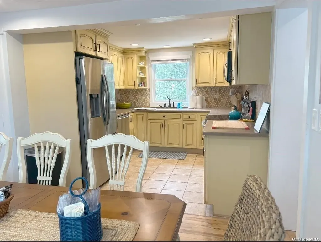 415 Dehnhoff Walk Ocean Beach NY 11770
