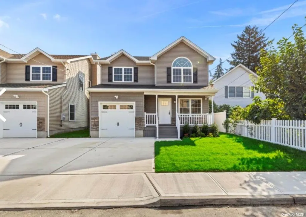 85 Beechwood Avenue Roosevelt NY 11575