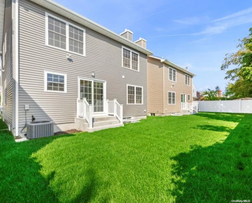 85 Beechwood Avenue Roosevelt NY 11575