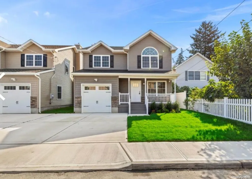 85 Beechwood Avenue Roosevelt NY 11575