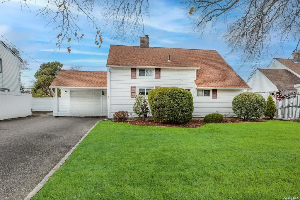 76 Jerusalem Avenue Levittown NY 11756