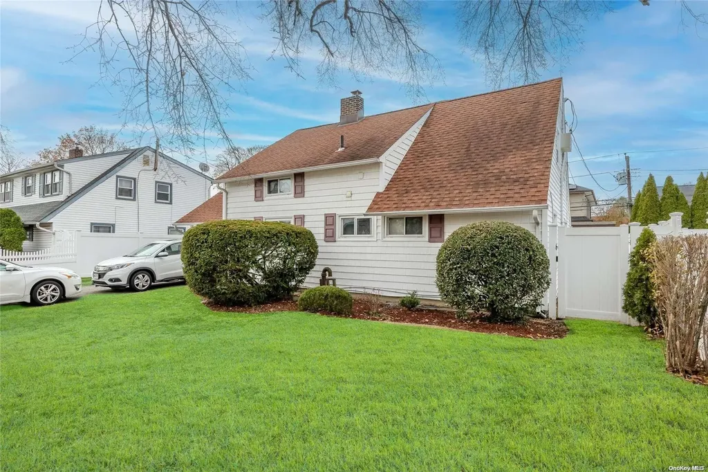 76 Jerusalem Avenue Levittown NY 11756