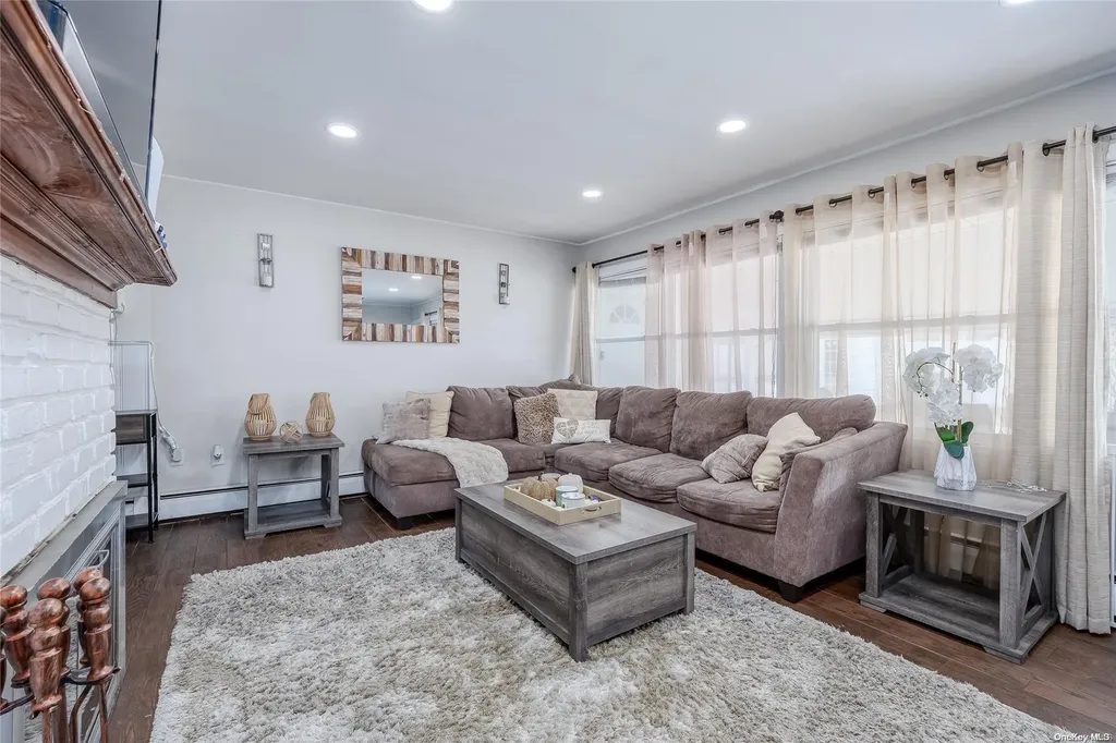 76 Jerusalem Avenue Levittown NY 11756