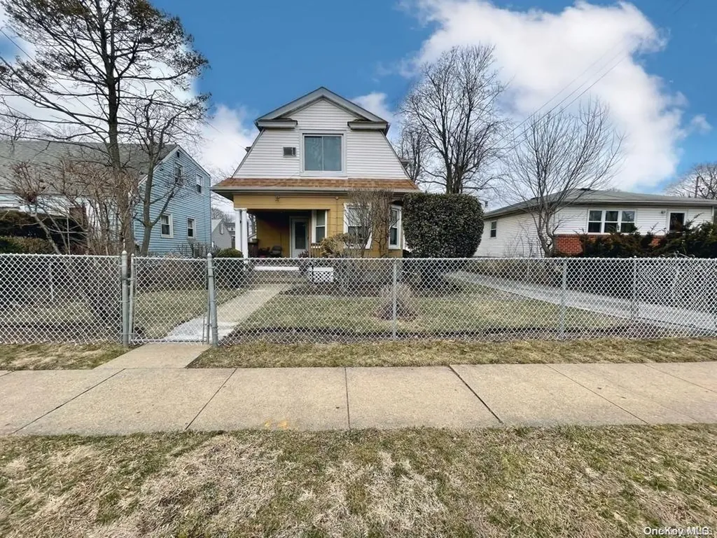 93 E Clinton Avenue Roosevelt NY 11575