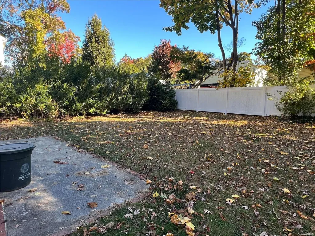 11 Waterville Drive Sound Beach NY 11789