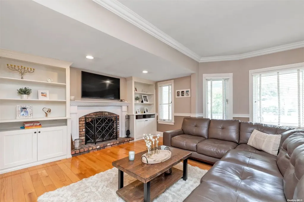 67 Gregory Avenue Merrick NY 11566