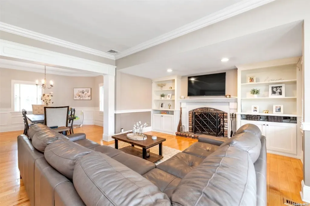 67 Gregory Avenue Merrick NY 11566