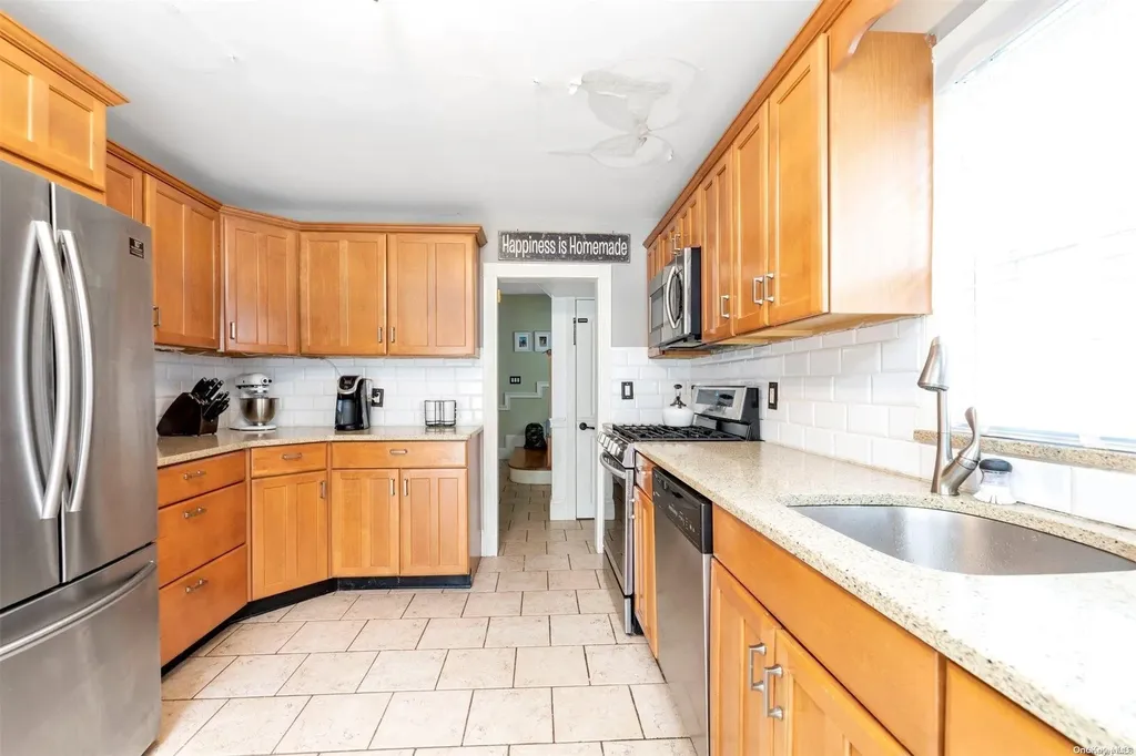 67 Gregory Avenue Merrick NY 11566