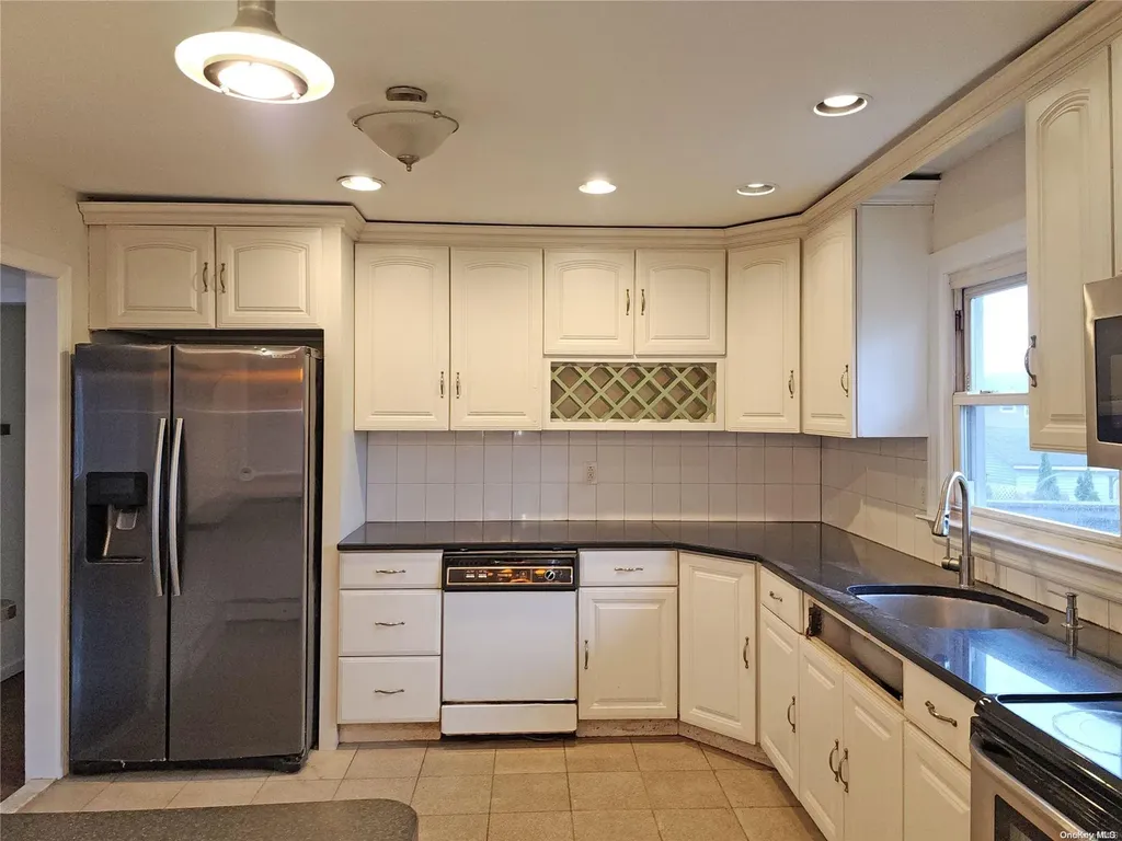 950 Washington Street Baldwin NY 11510