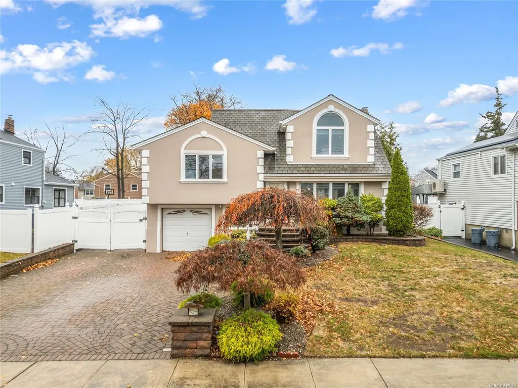 73 Central Park Road Plainview NY 11803