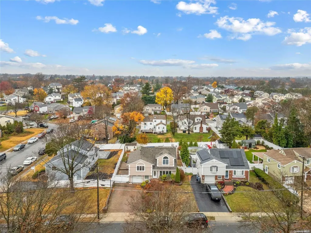 73 Central Park Road Plainview NY 11803