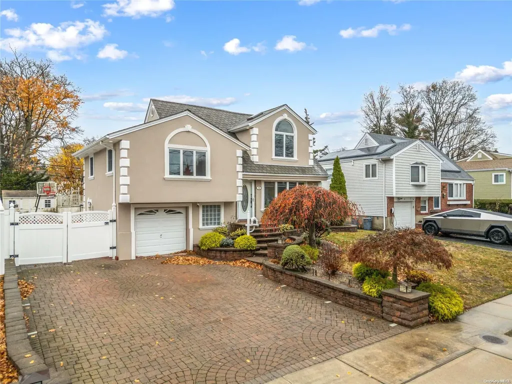 73 Central Park Road Plainview NY 11803
