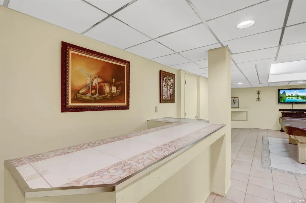 22 Candlewood Path Dix Hills NY 11746