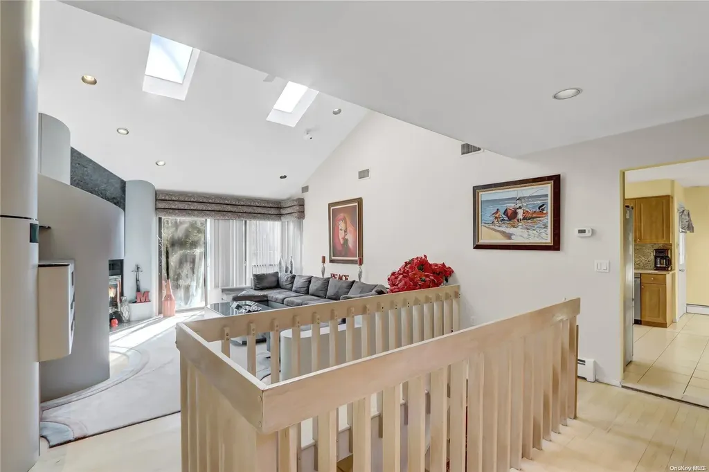 22 Candlewood Path Dix Hills NY 11746