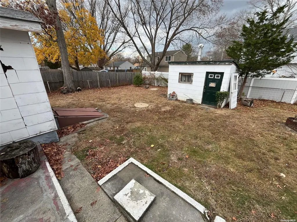 17 Anne Road Centereach NY 11720