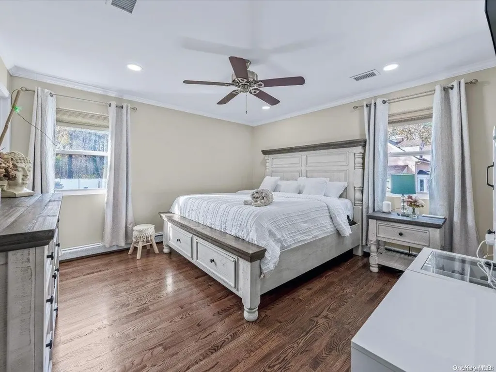 1432a E Forks Road Bay Shore NY 11706