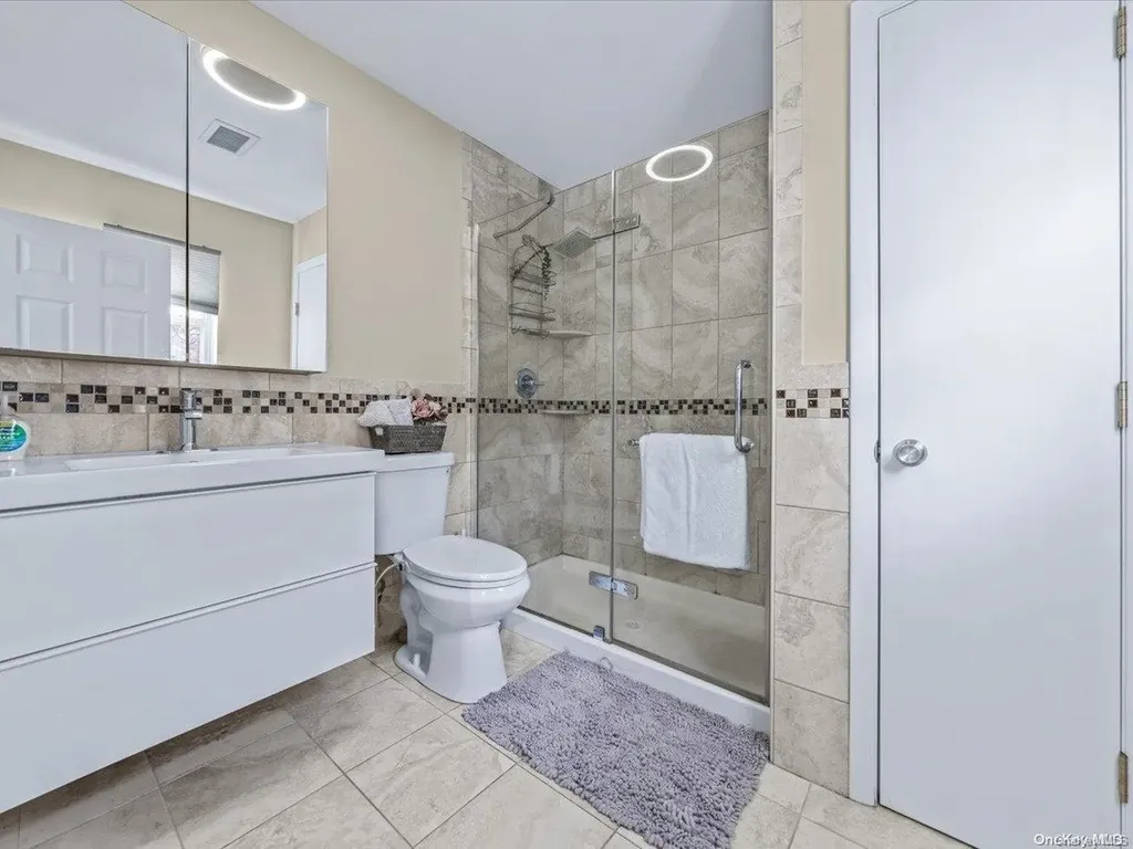 1432a E Forks Road Bay Shore NY 11706