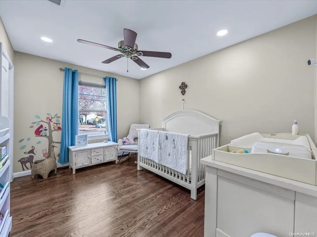 1432a E Forks Road Bay Shore NY 11706