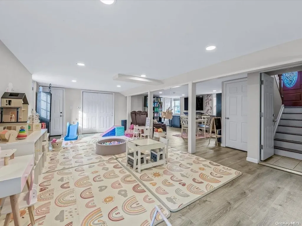 1432a E Forks Road Bay Shore NY 11706