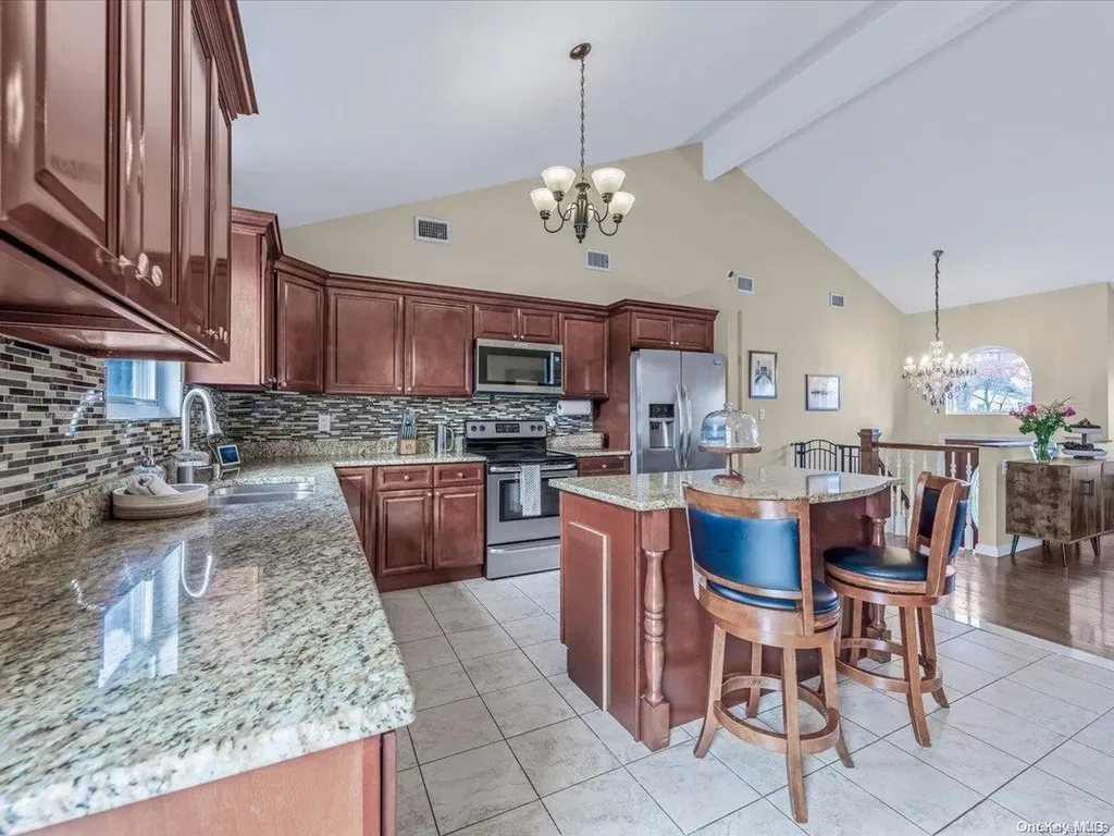1432a E Forks Road Bay Shore NY 11706