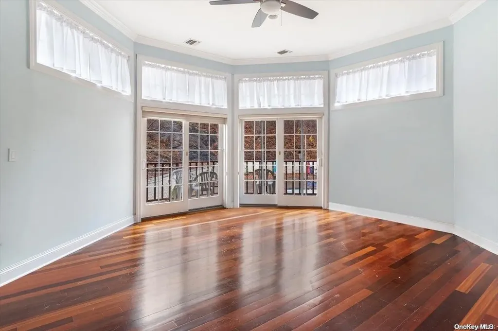 463 N Lake Boulevard Mahopac NY 10541