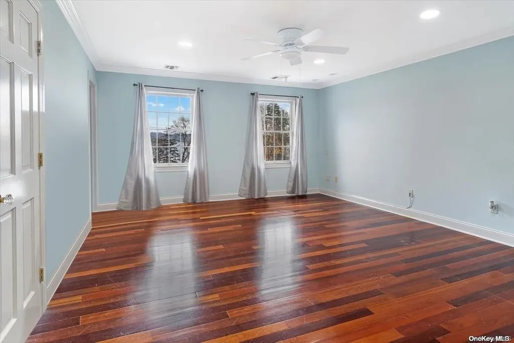 463 N Lake Boulevard Mahopac NY 10541