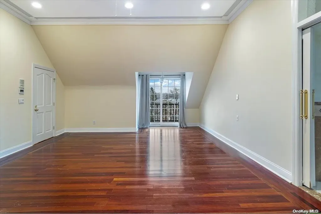 463 N Lake Boulevard Mahopac NY 10541